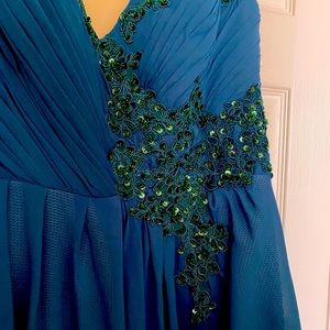 V Neck Chiffon Gown w/Side Split, Cowl Back